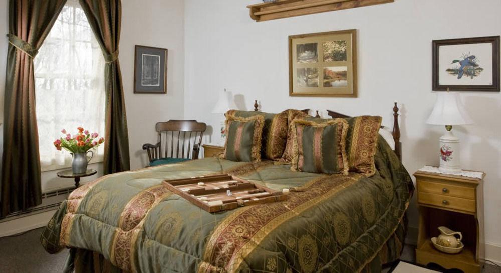 Crestmont 3*