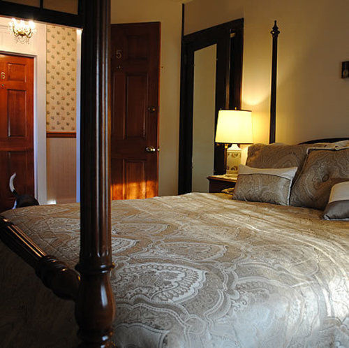 Crestmont 3*
